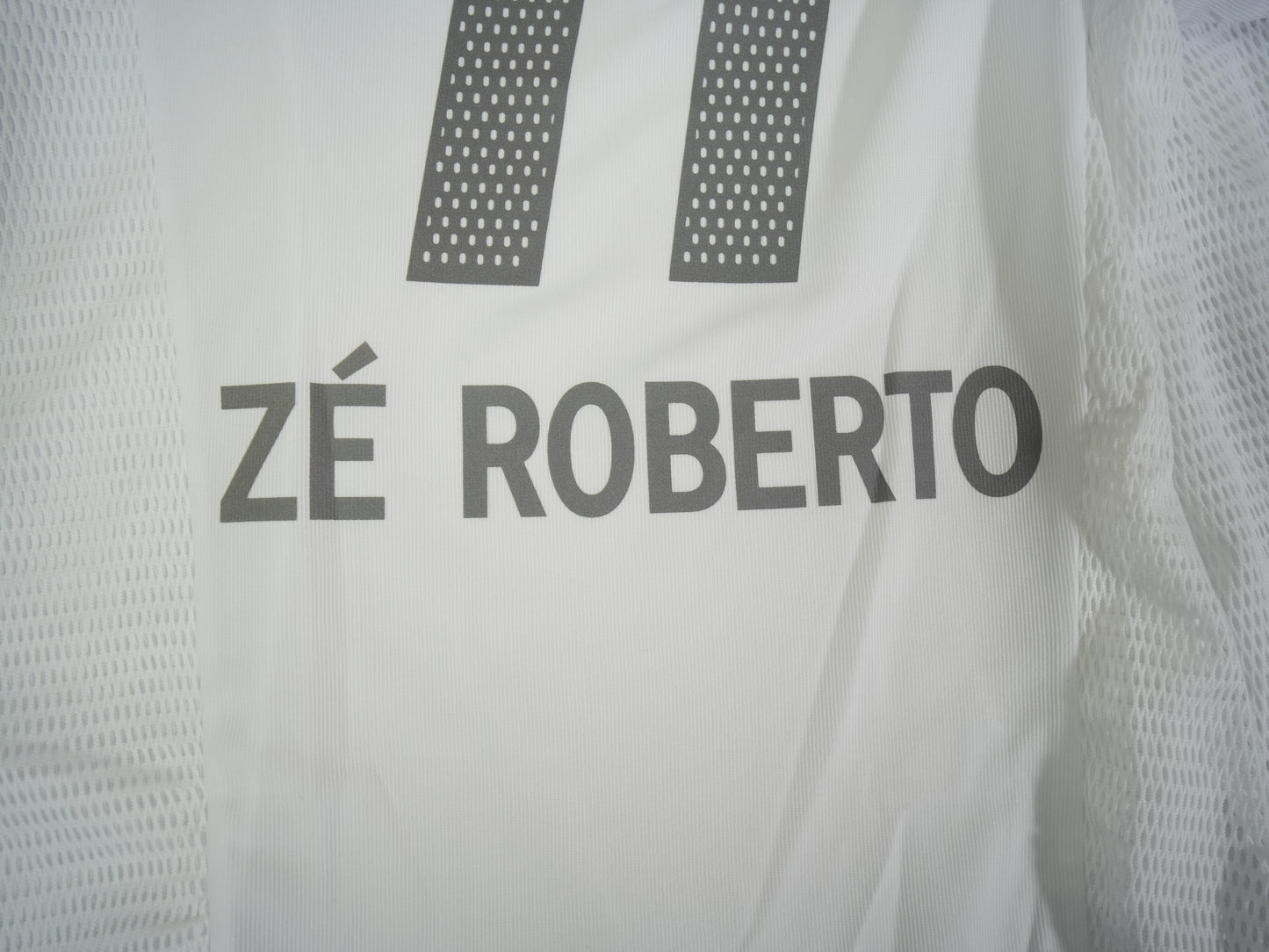 Bayern Munich 2002-2003 #11 Ze Roberto XL Away Football Shirt