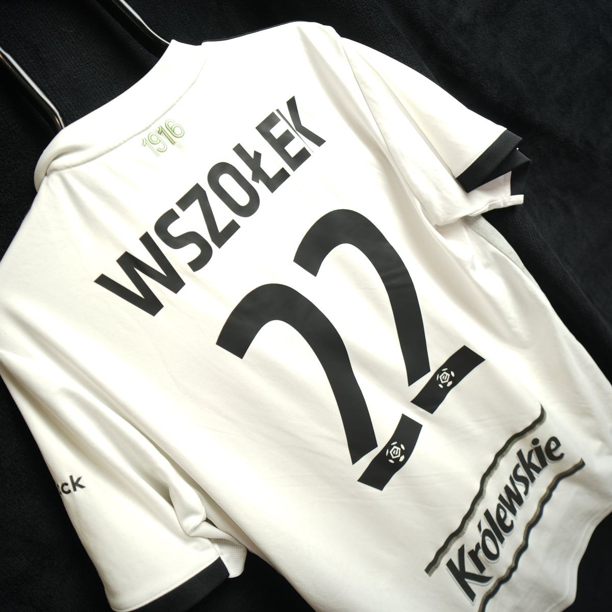 Legia Warszawa 2019-2020 #22 Wszołek L Home Football Shirt