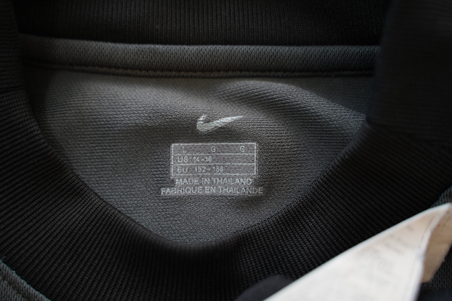 2003-2004 Arsenal Goalkeeper Football Shirt Long Sleeve Nike L Boys