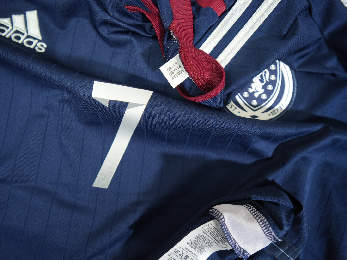Scotland 2011-2012 #7 D. Fletcher XL Away Football Shirt