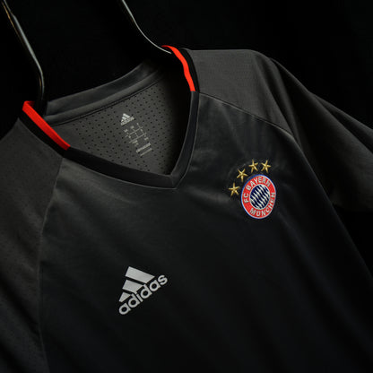 Bayern Munich  L Training Football Shirt