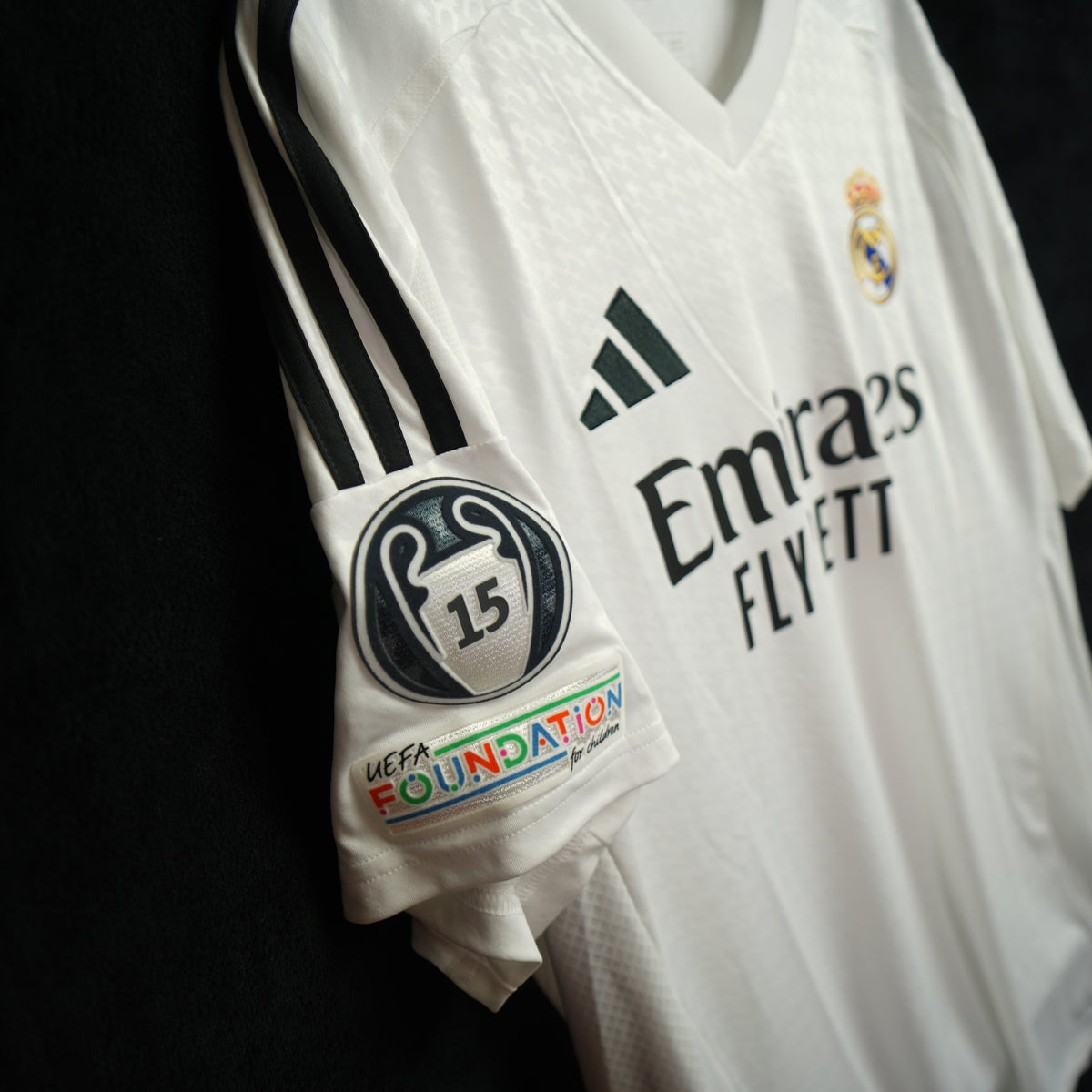 Real Madrid 2024-2025 #8 Valverde XL Home Football Shirt BNWT