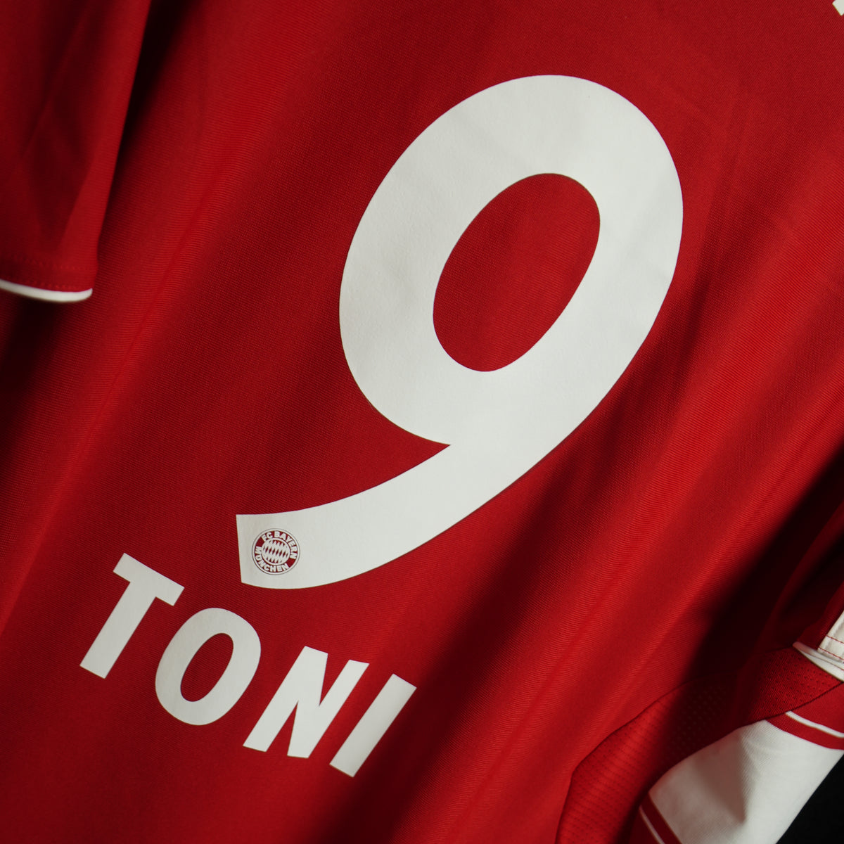 Bayern Munich 2007-2008 #9 Toni XL Home Football Shirt
