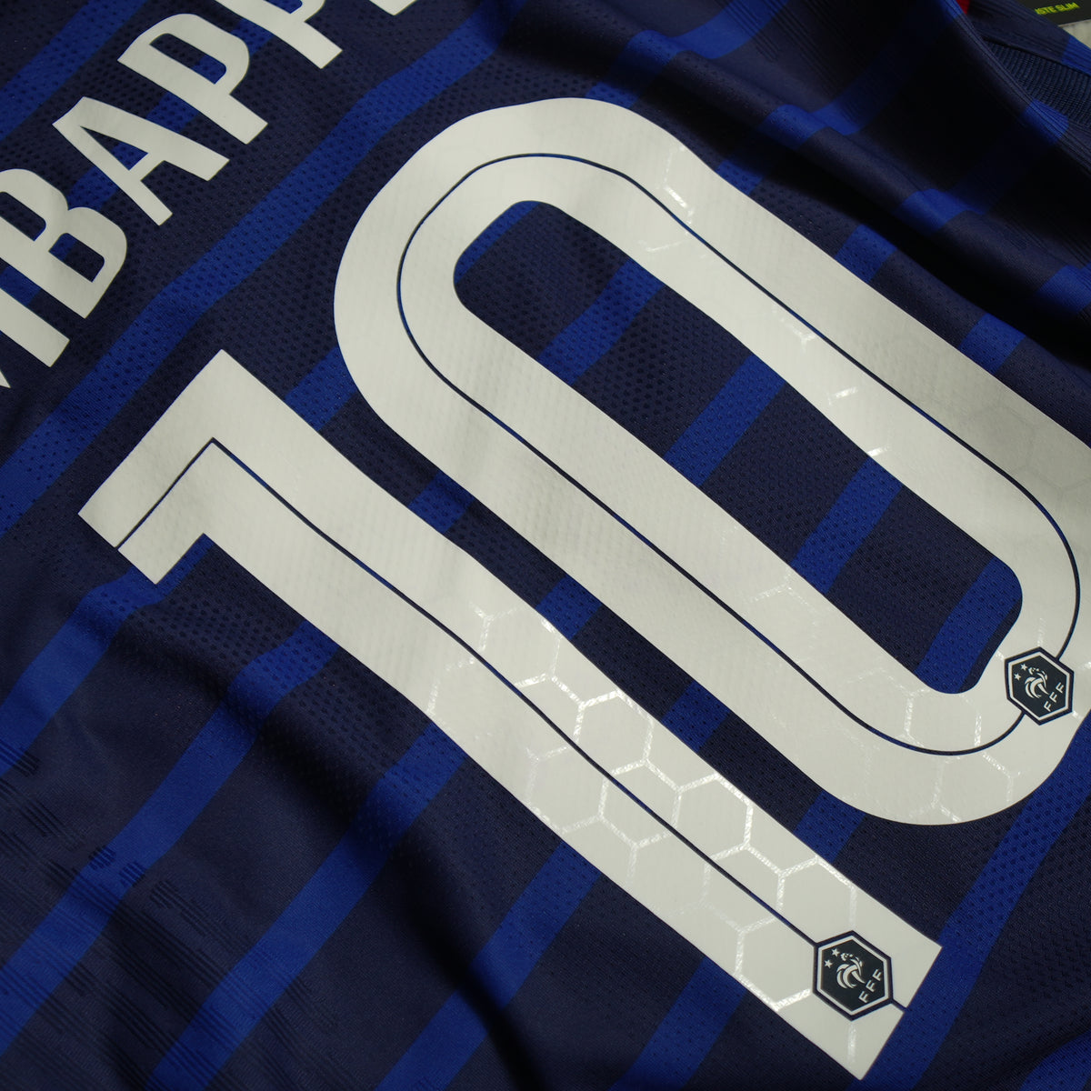France 2020-2022 #10 Mbappe M Home Football Shirt BNWT