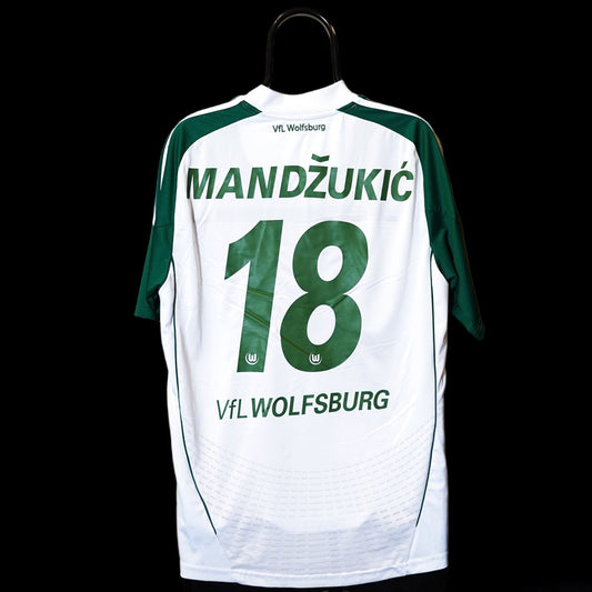 2010 2011 Vfl Wolfsburg #18 Mandzukic home L men Adidas Football Shirt U40807
