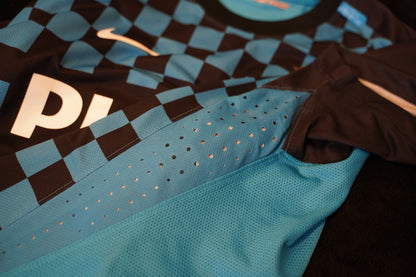 PSV Eindhoven 2011 - 2013 - Player Issue - #22 Memphis Depay - Away - L