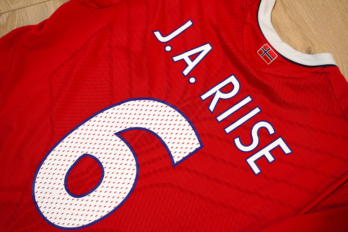 2008-2009 Norway #6 J. A. Riise Home Football Shirt Umbro M men
