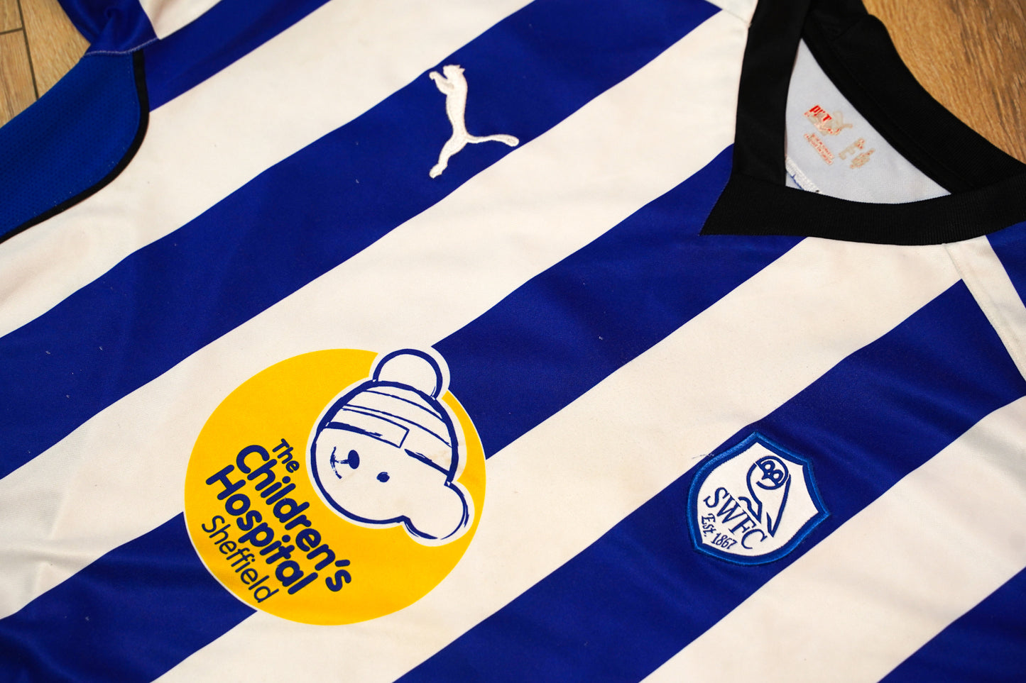 2009-2010 Sheffield Wednesday #4 Purse Puma Football Shirt Home M