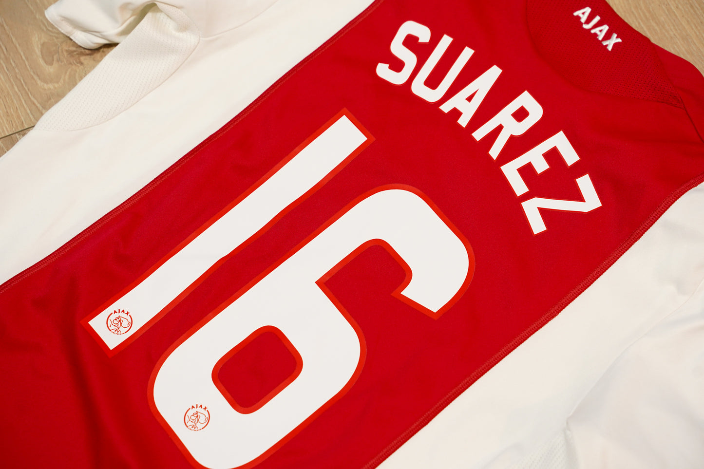 2008-2009 Ajax Amsterdam #16 Suarez Home Football Shirt Adidas 050336 S men