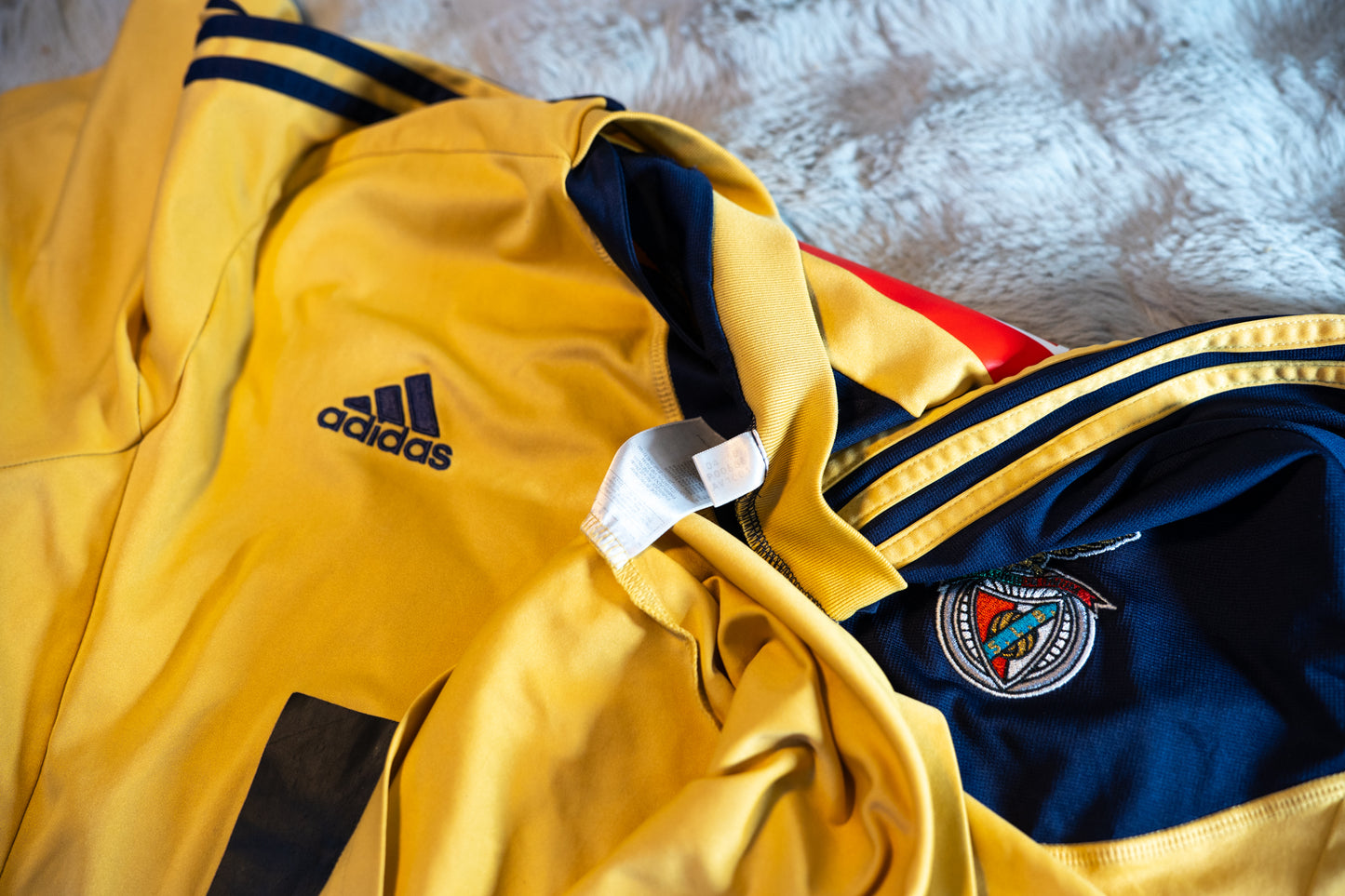 Benfica 2010-11 Away #30 Saviola Football Shirt Original Jersey L New Balance P00586