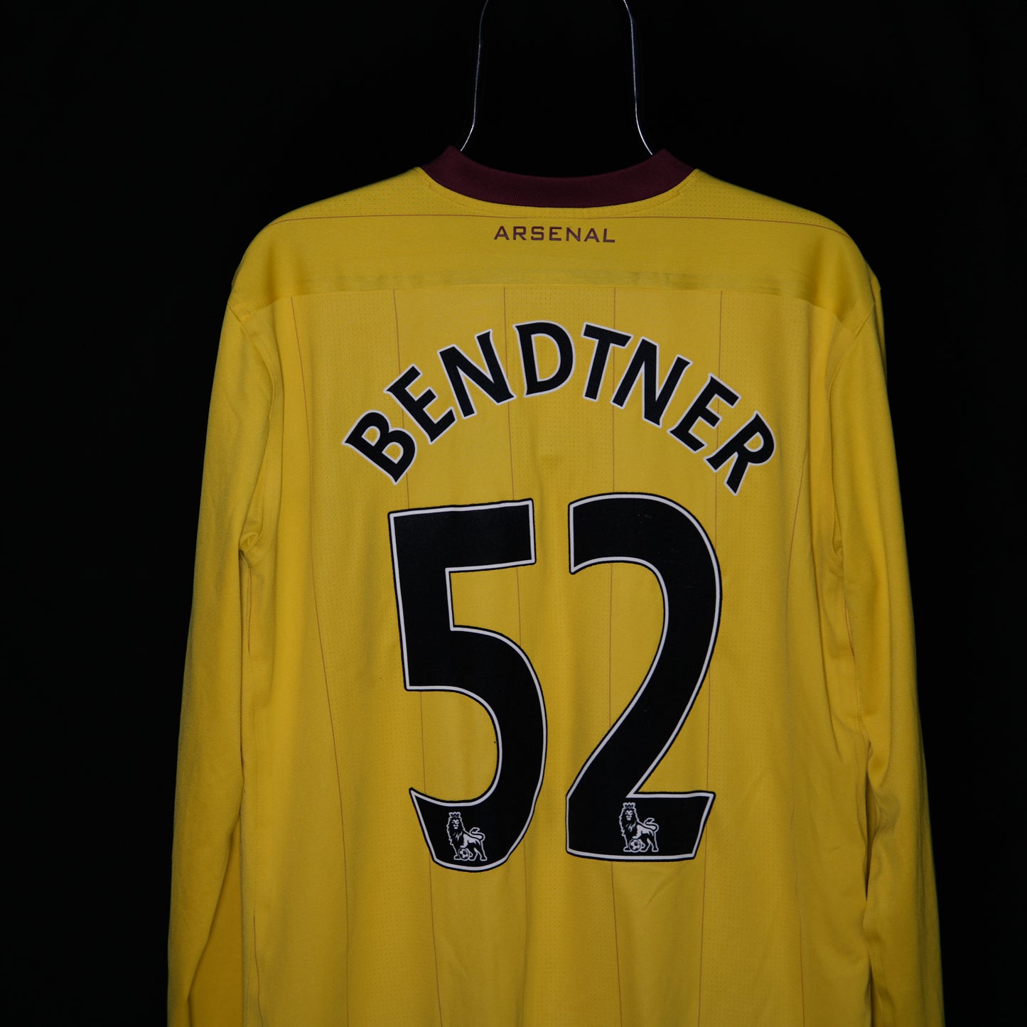 Arsenal London 2010 - 2011 #52 Bendtner - Player Issue - Away - Long Sleeve - XL