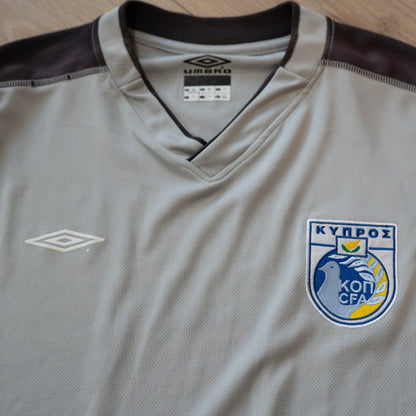 2002 2004? Cyprus Goalkeeper Umbro Football Shirt Long Sleeve 2XL