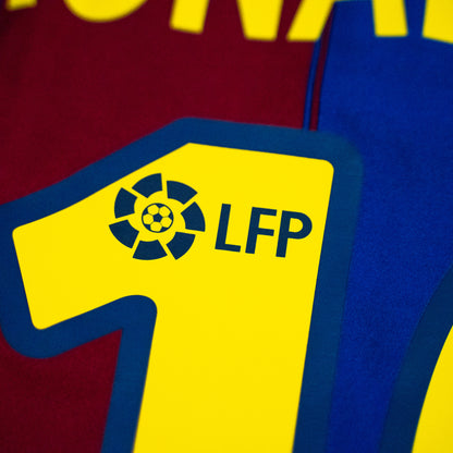 Barcelona 2003-04 Home Ronaldinho #10 Shirt – Football Jersey M