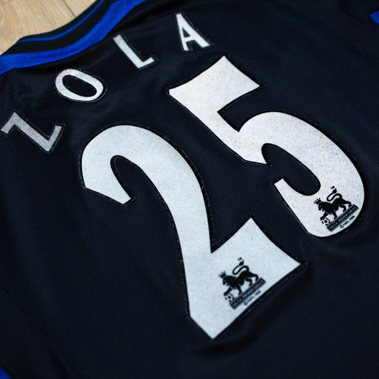 Chelsea 2002-03 Away Zola #25 Shirt – Football Jersey M men