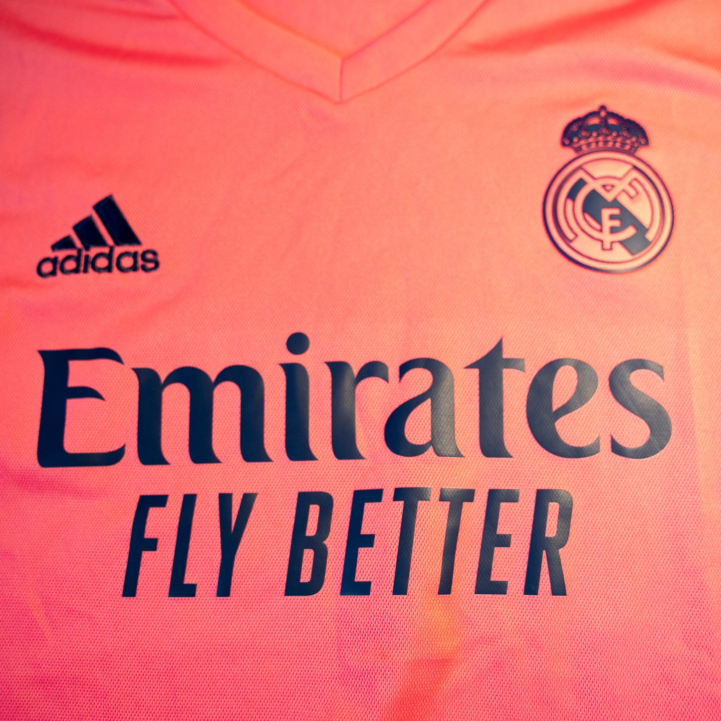 Real Madrid 2020-2021 Away Football Shirt Pink L men Adidas GI6463