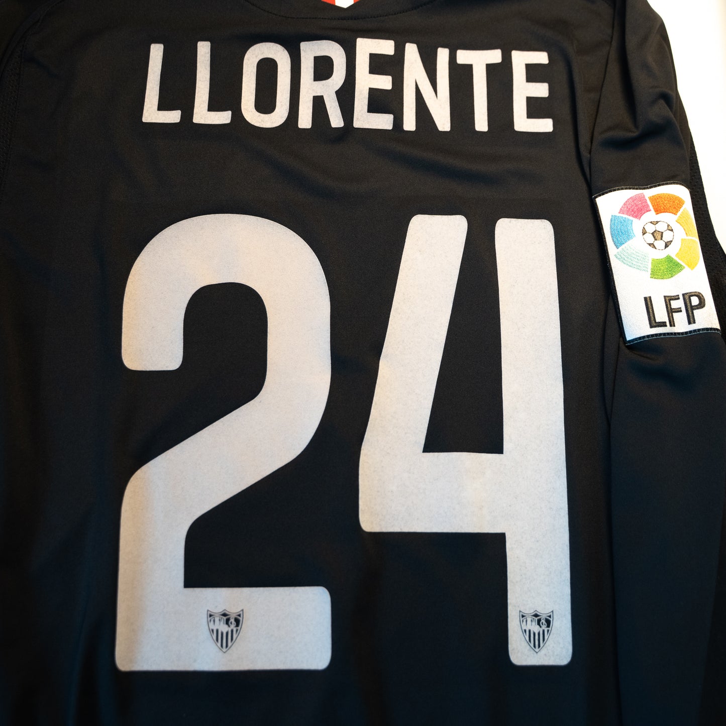 2015-2016 Sevilla 3rd Long Sleeve #24 Llorente Football Shirt L New Balance