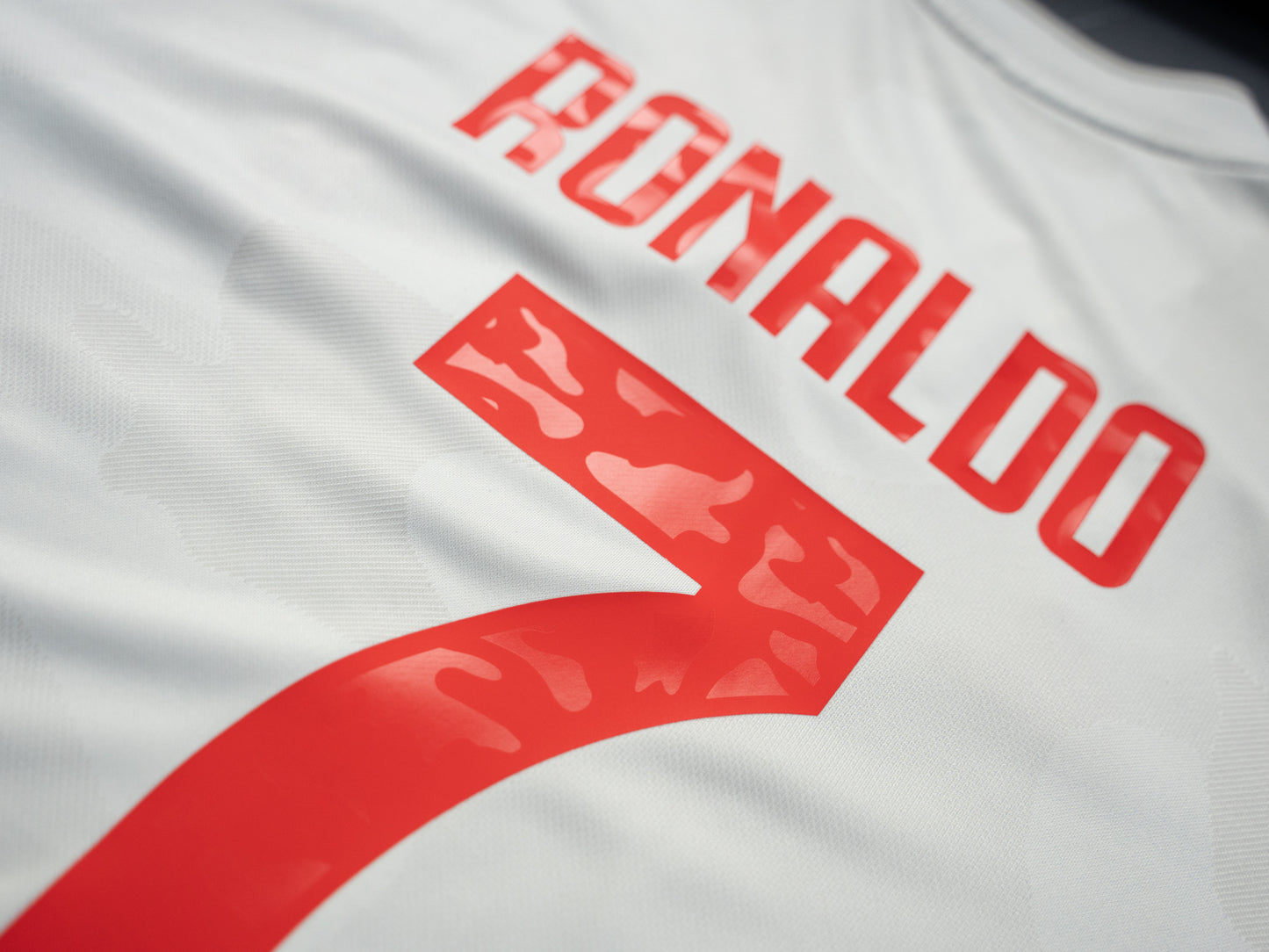 Juventus 2019-2020 Away #7 Ronaldo Football Shirt L men DW5461 adidas