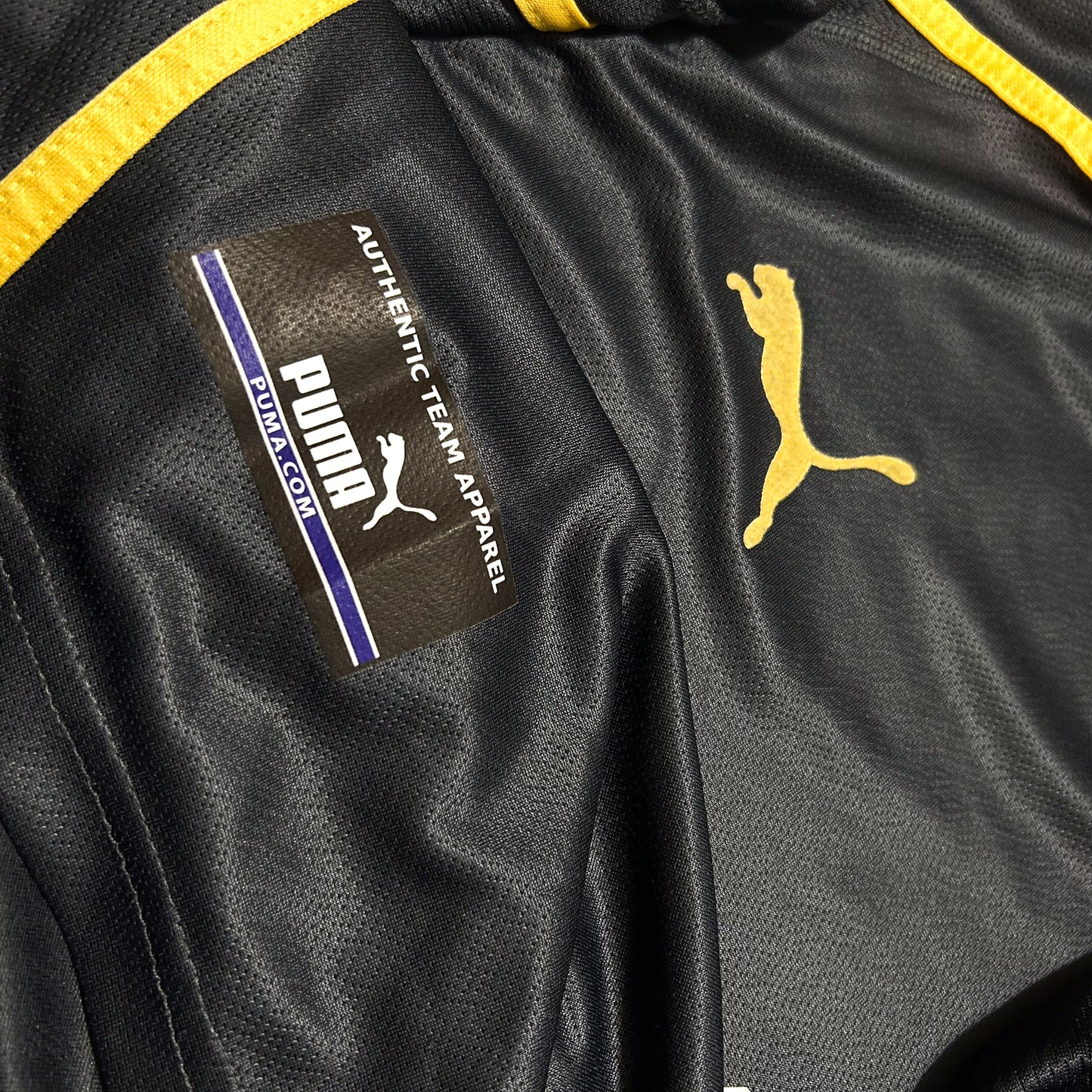 2003-2004 Italy GK #1 Buffon Long Sleeve National Team Puma L men