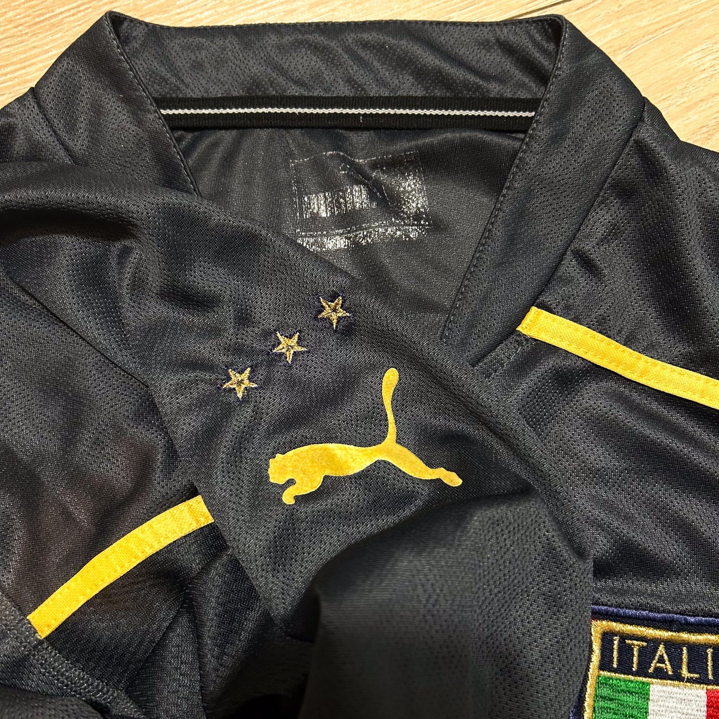 2003-2004 Italy GK #1 Buffon Long Sleeve National Team Puma L men