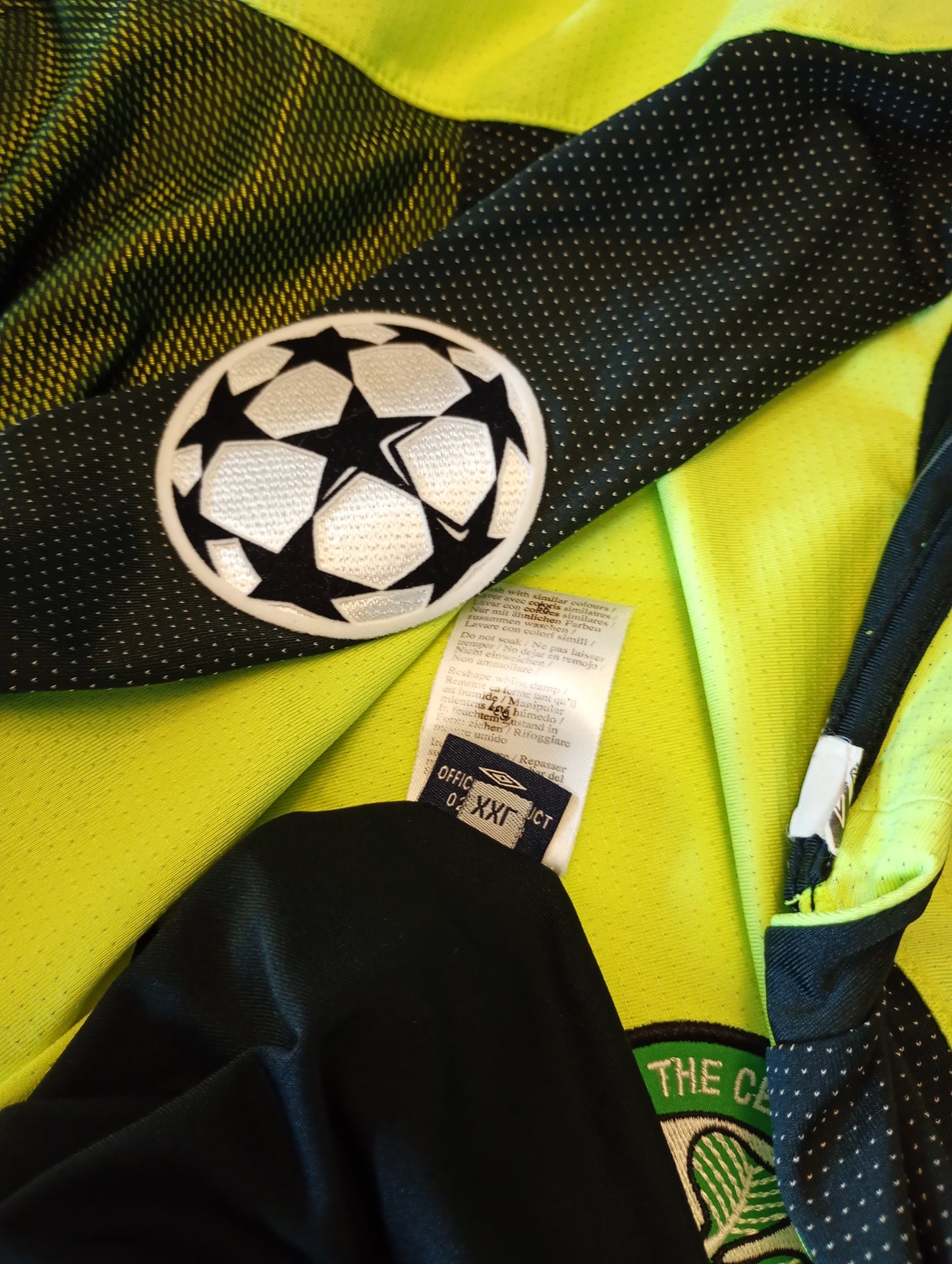 Celtic 2004-2005 #22 Marshall Goalkeeper Football Shirt 2XL umbro